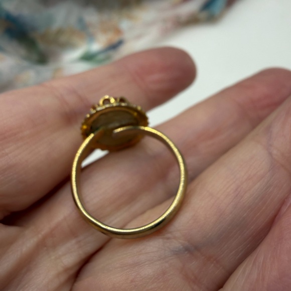 Vintage Gold Sandstone  Ring with Gold Accents - Picture 5 of 5